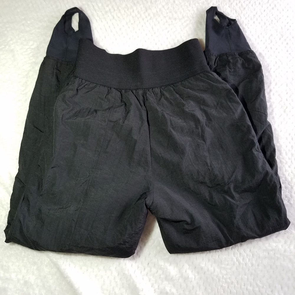 Vintage Tyrolia High Waisted Skiwear Skiboarding Stirrup Black Pants - Picture 8 of 11